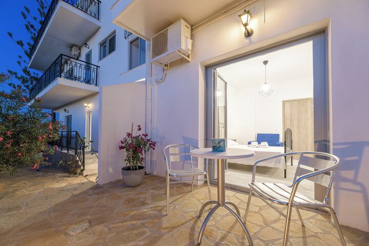 Terrace/Patio 99 of 100