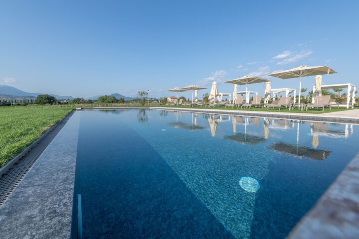 Pool 65 of 108