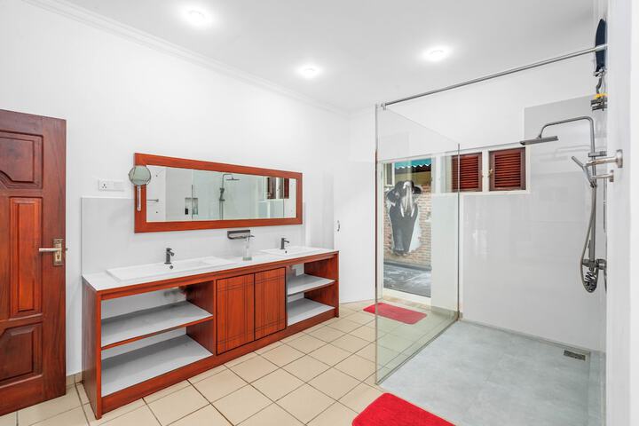 Room 22 of 29