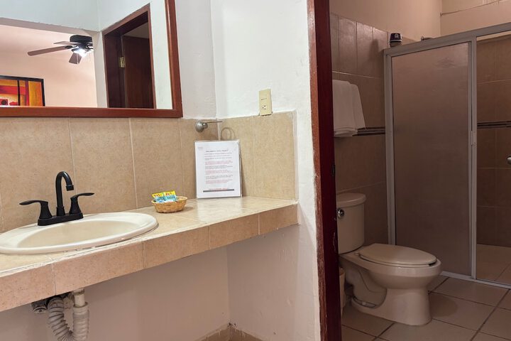 Room 5 of 11