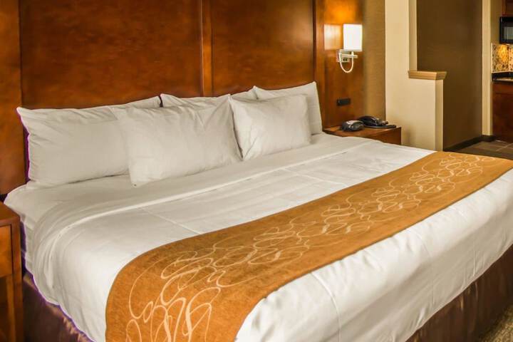 Suite 2 Queen Beds (28 of 51)