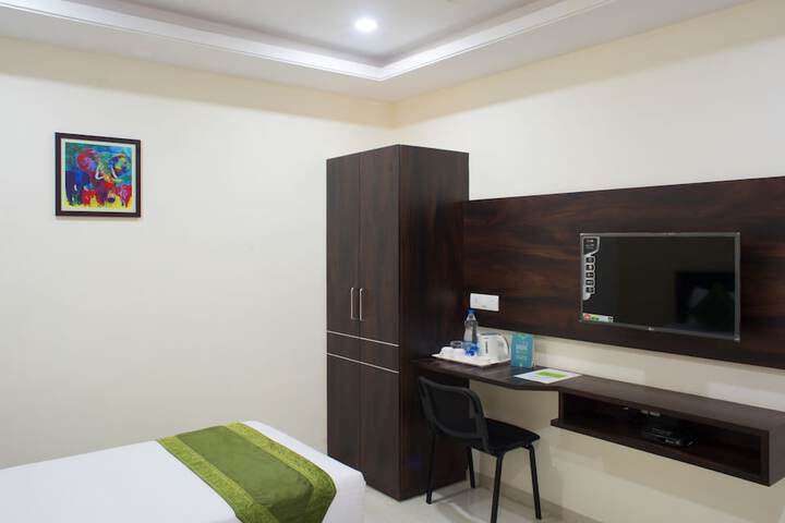 Room 12 of 31