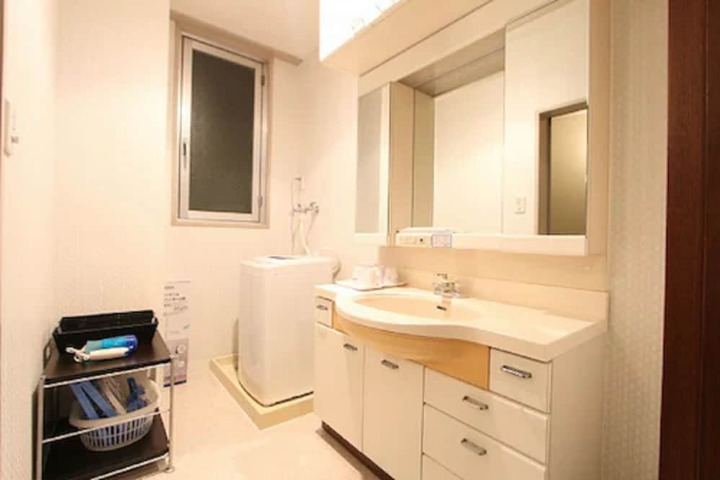 Room 19 of 25