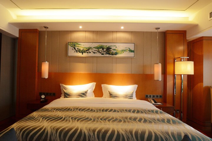 Room 11 of 62