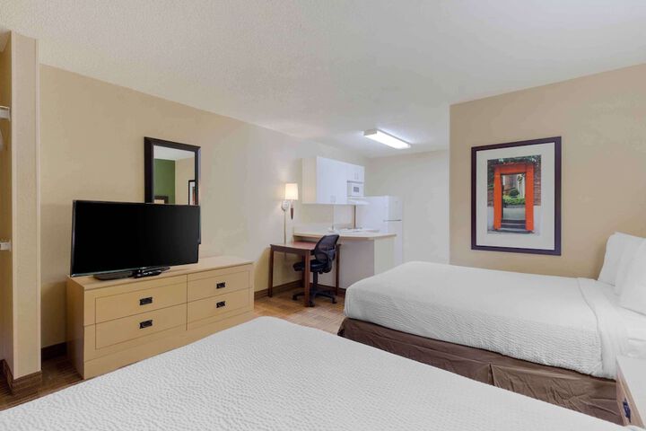 Studio 2 Double Beds (1 of 5)