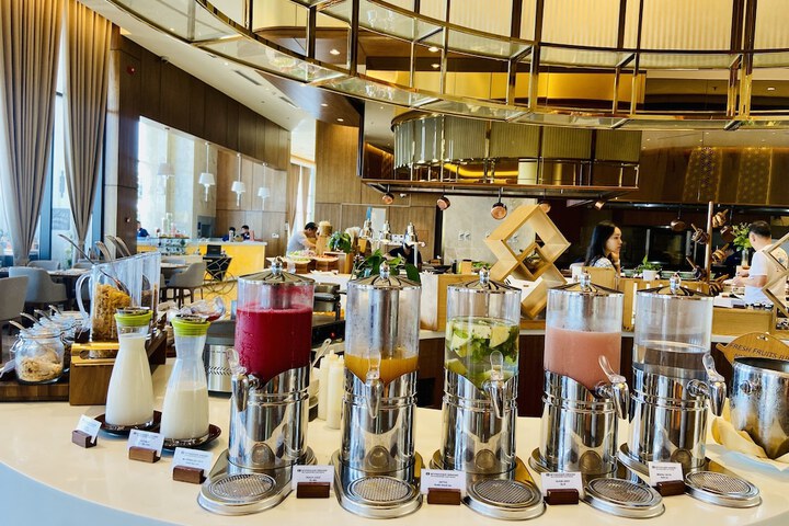 Breakfast/Coffee Service 144 of 164