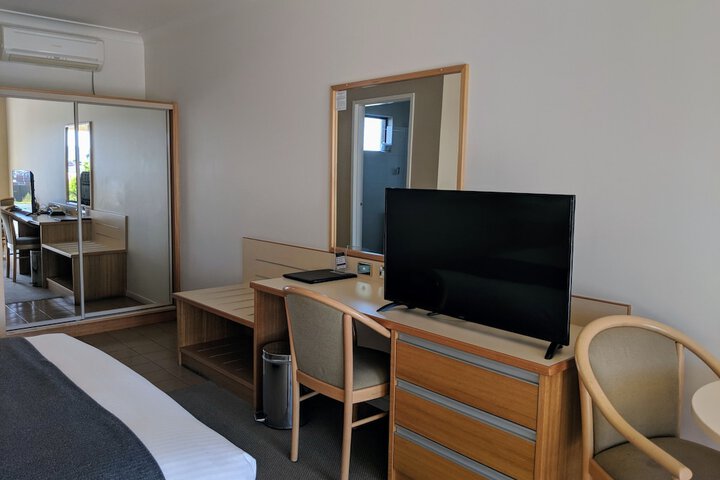 Room 9 of 51