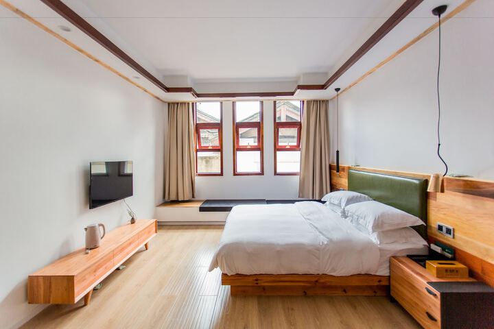 Room 12 of 68