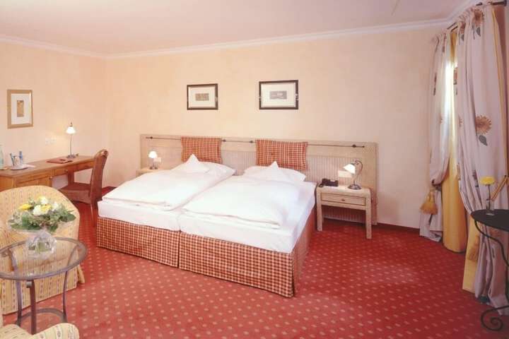 Room 12 of 44