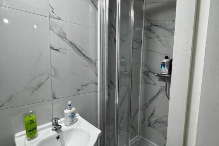 Room 18 of 22