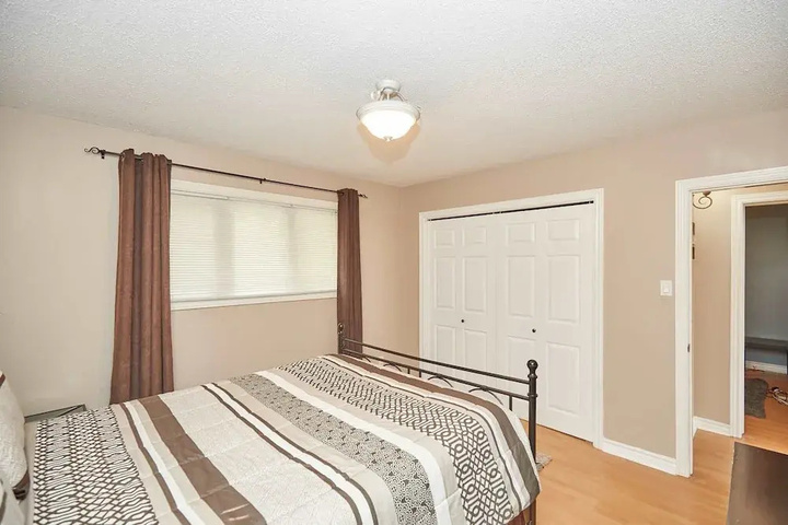 Room 3 of 17