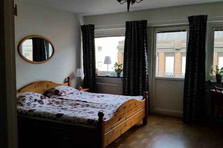 Room 8 of 33