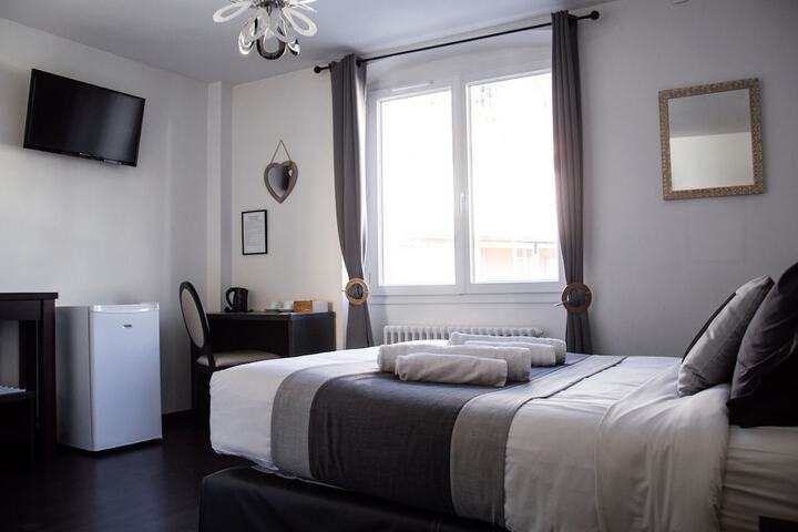 Room 15 of 49