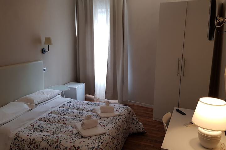 Room 7 of 47