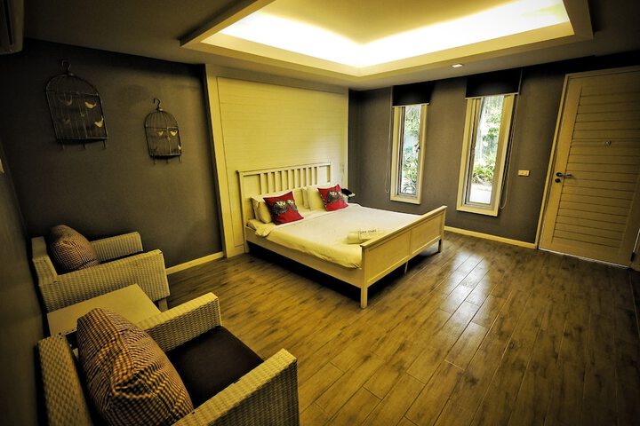 Room 6 of 69