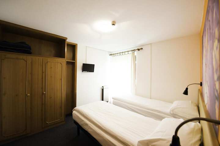 Room 20 of 112