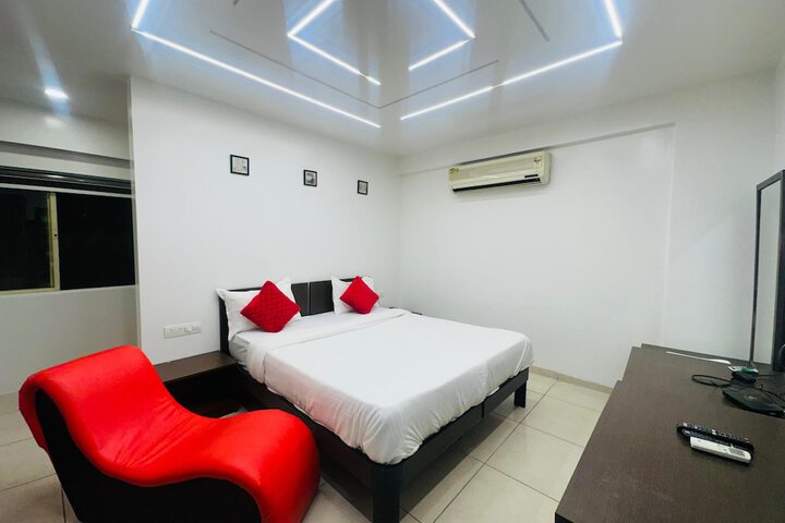 Room 16 of 27