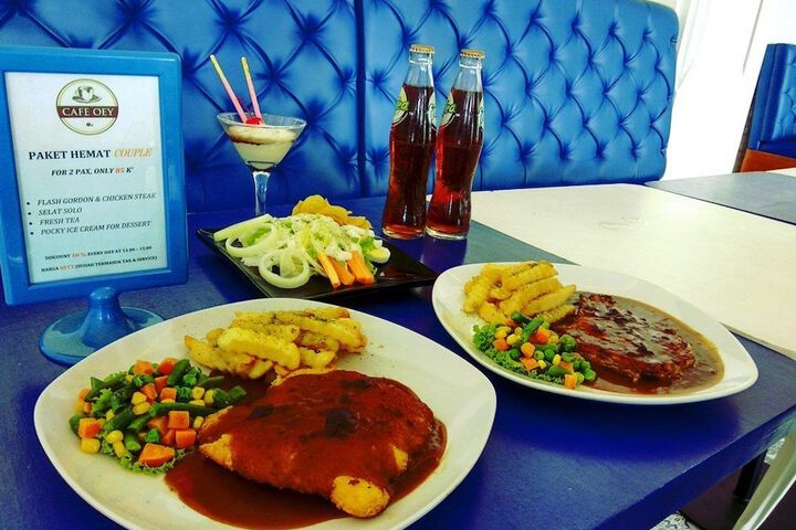 Dining 22 of 37