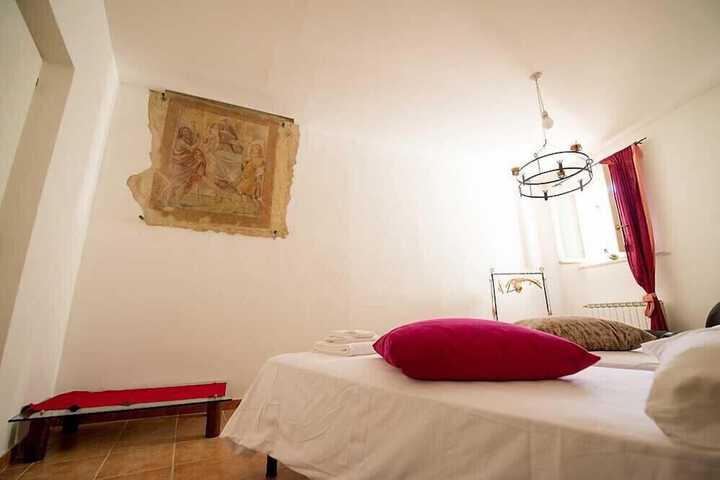 Room 20 of 73
