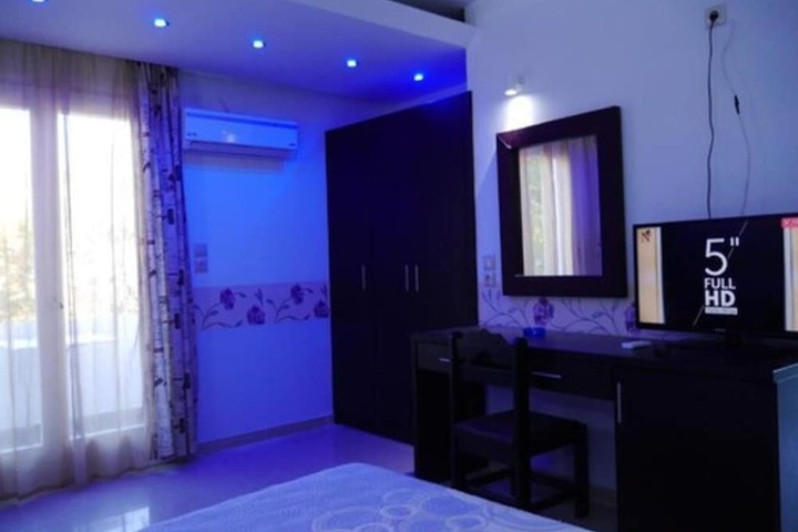 Room 30 of 73