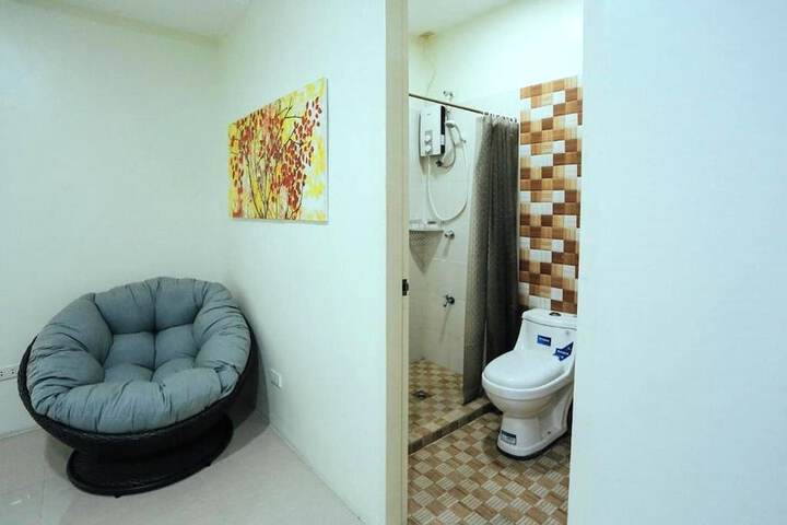 Room 13 of 19