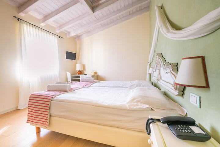 Room 20 of 75