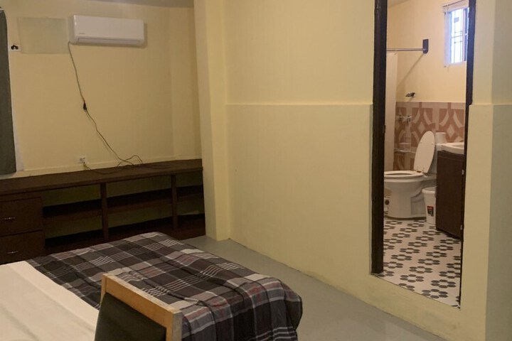 Room 5 of 35