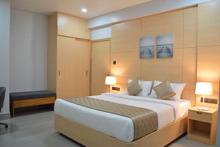 Room 7 of 26