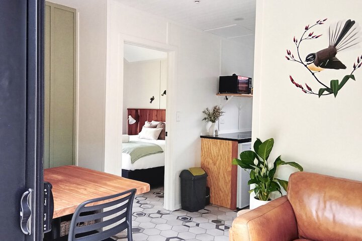 Room 9 of 29