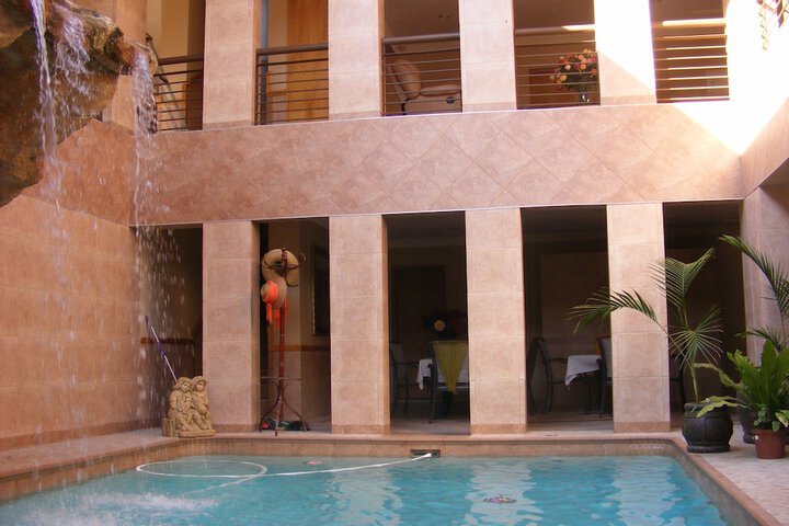 Pool 28 of 40