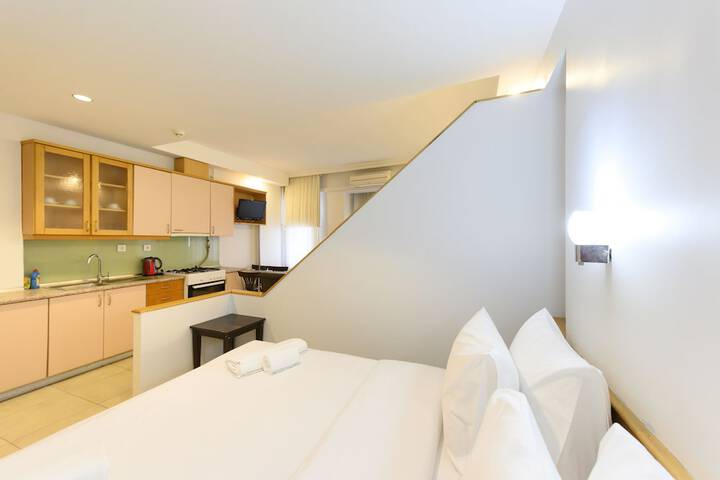 Room 20 of 48