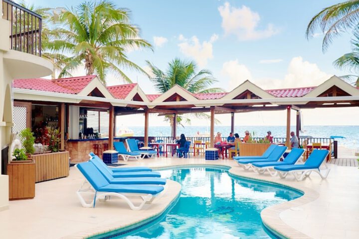 Hotel Exterior 126 of 127