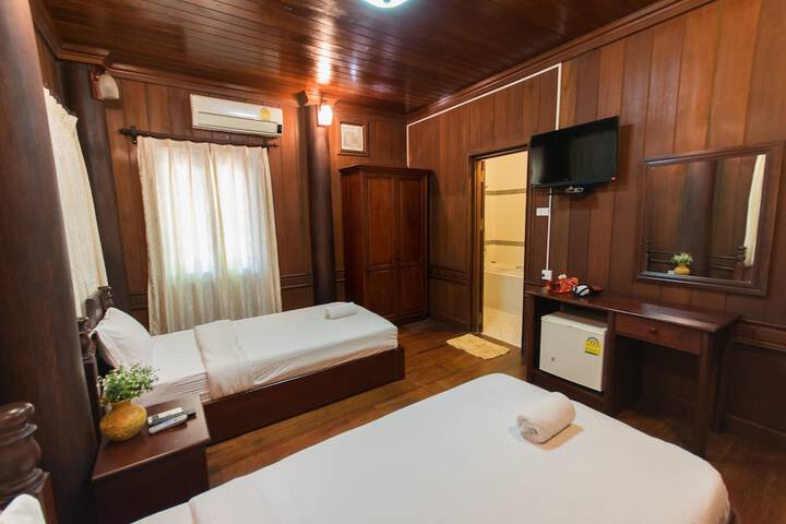 Room 19 of 28