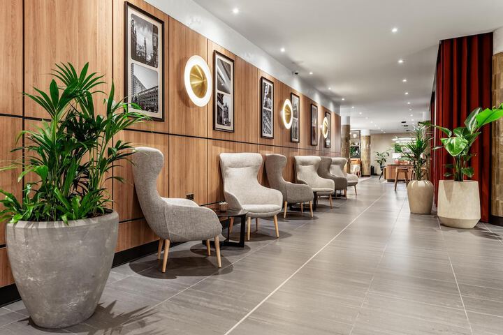 Guest Lobby