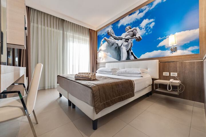Room 16 of 51