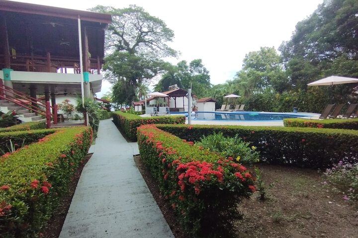 Pool 44 of 83
