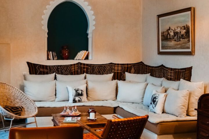 Lounge 103 of 117