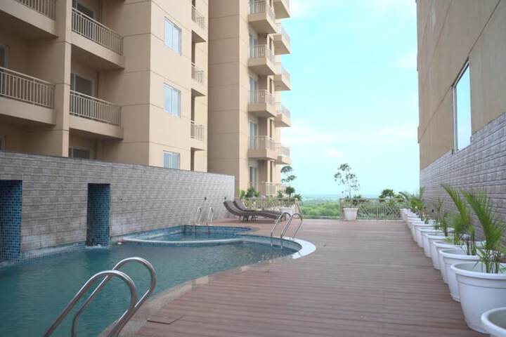 Pool 23 of 29