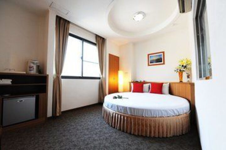 Room 22 of 42