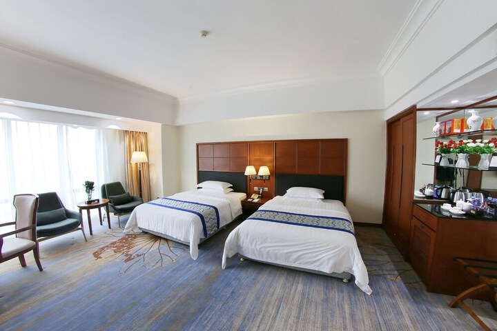 Room 9 of 44