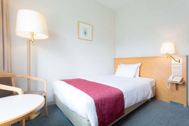 Room 6 of 31