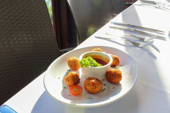 Dining 50 of 62