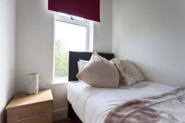 Room 10 of 41