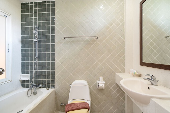 Room 14 of 30