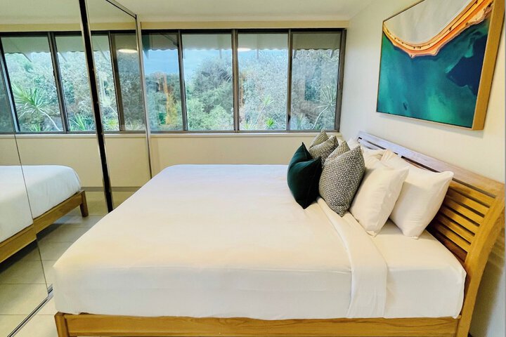 Room 2 of 26