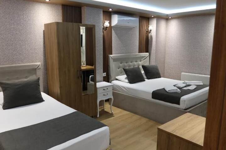 Room 15 of 24
