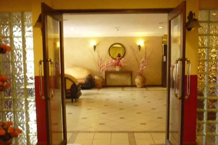 Room 2 of 13