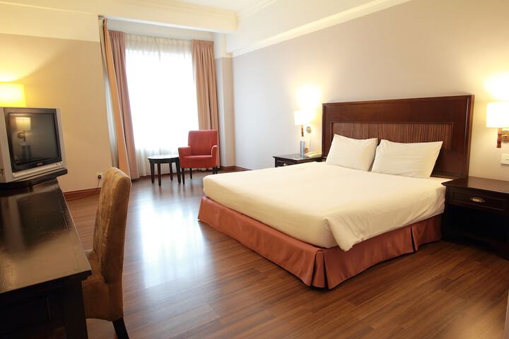 Room 19 of 65