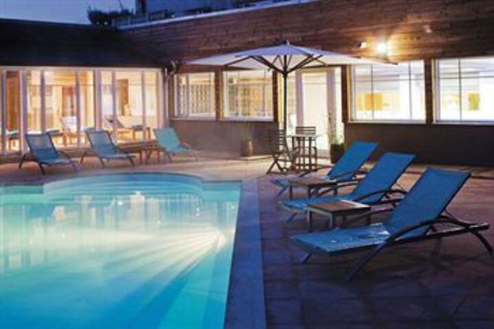 Pool 18 of 24
