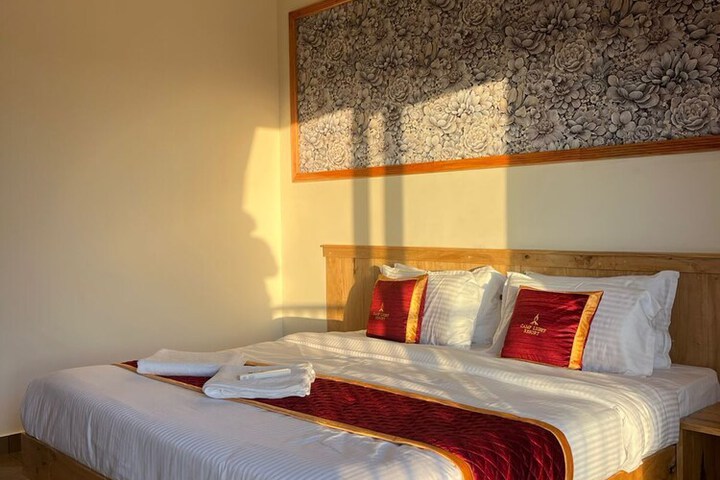 Room 5 of 36
